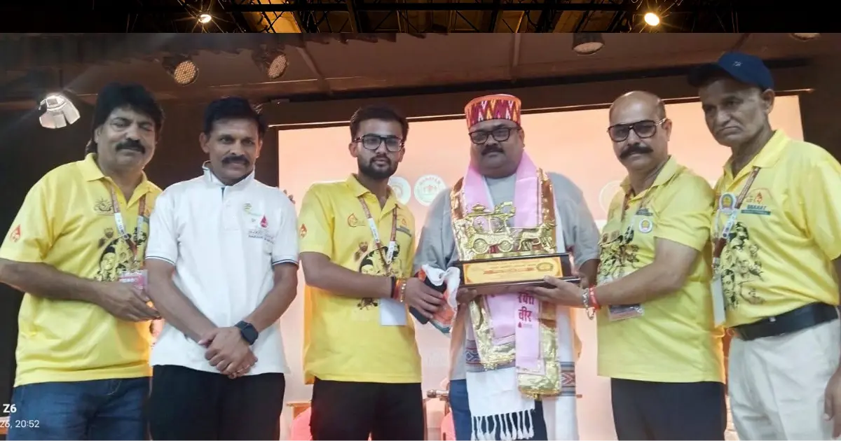 रक्तदाता महाकुंभ-2 में श्री बमेंद्र कुमार जी को मिशन रक्तक्रांति सम्मान–2026 से सम्मानित किया गया।