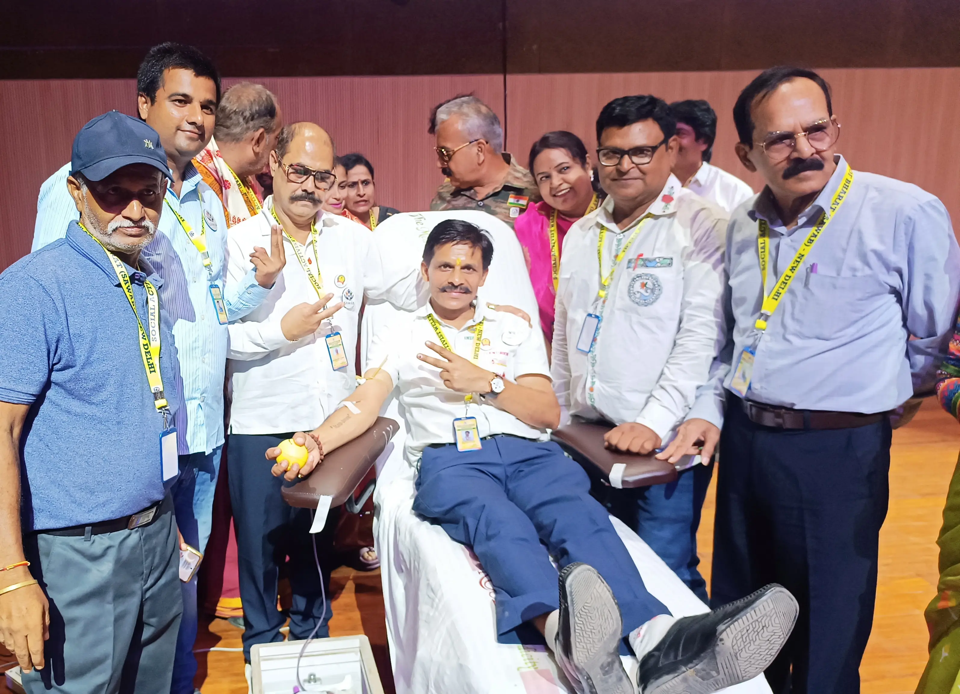 मिथिला में नरेश शर्मा का 129वाँ स्वैच्छिक रक्तदान